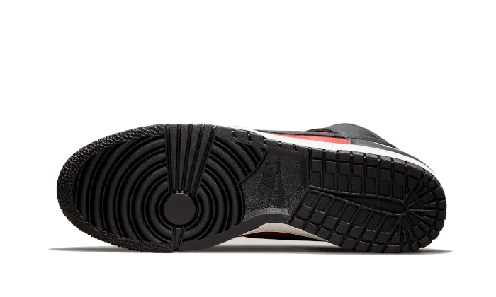 1985 Undercover Gym Red