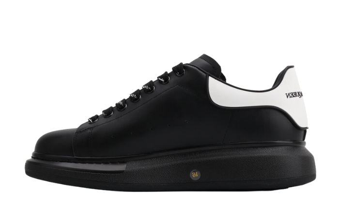 Cauda preta e branca