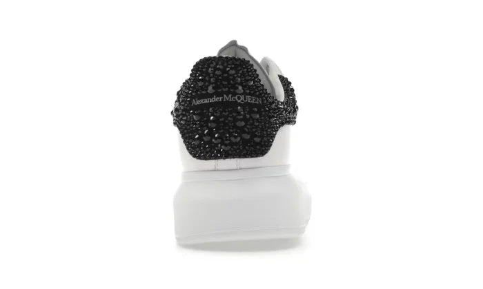 Bianco oversized preto cristallo