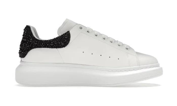 Bianco oversized preto cristallo