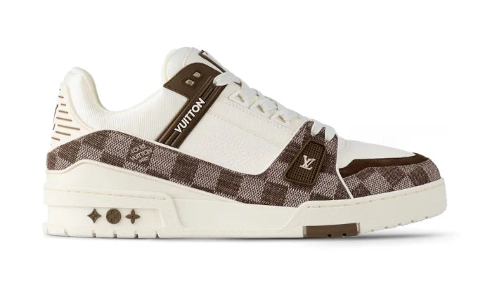 Damier branco e castanho